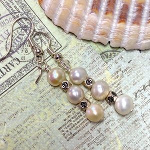 NEW Genuine freshwater pearls stacked earrings luminous white round elegant